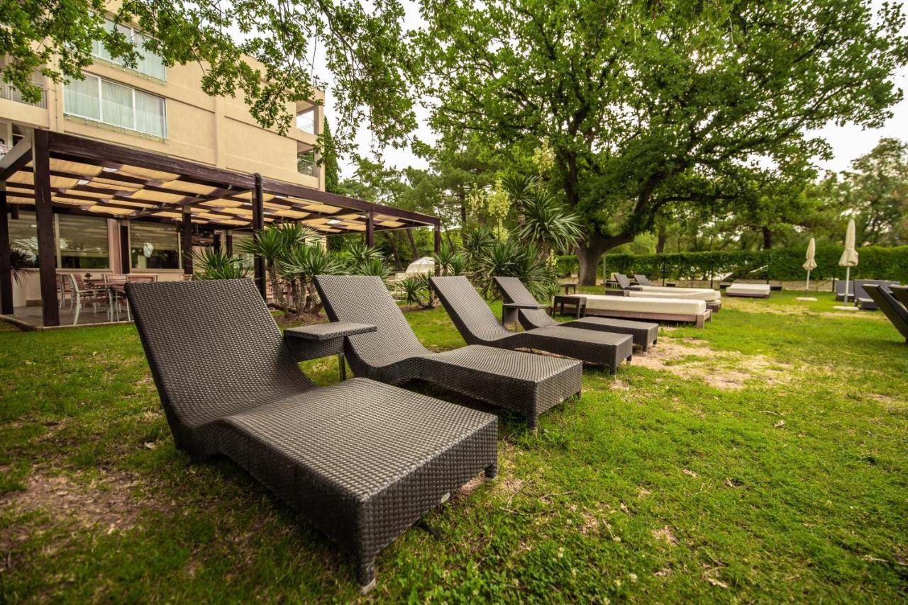 Arena Hotel מדולין מראה חיצוני תמונה