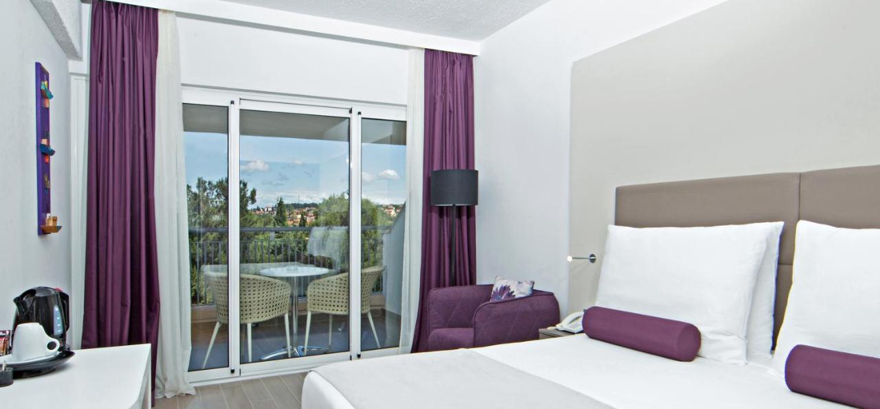 Arena Hotel מדולין מראה חיצוני תמונה