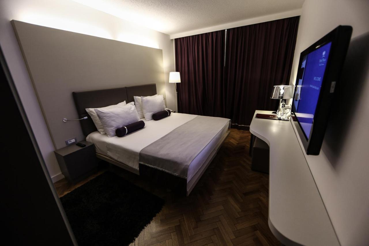 Arena Hotel מדולין מראה חיצוני תמונה