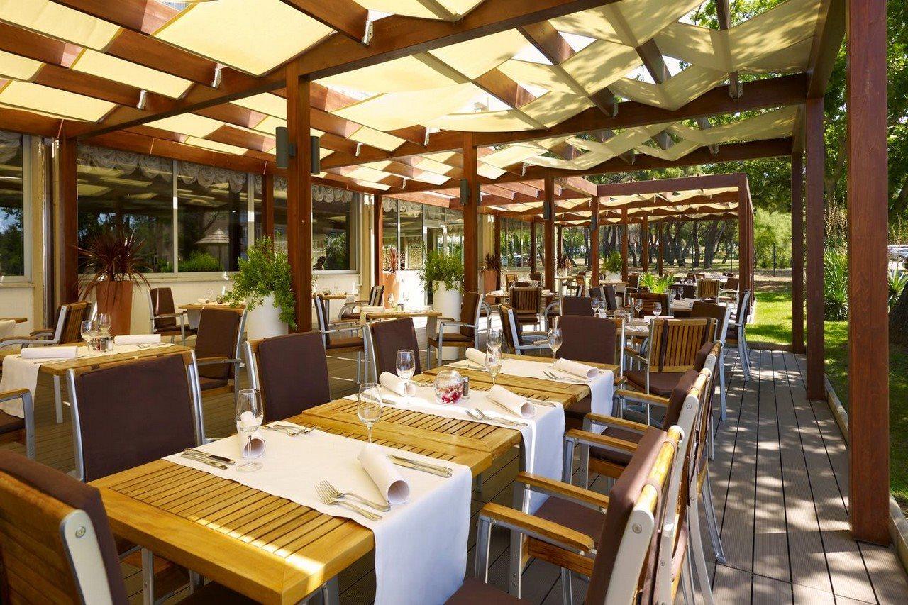Arena Hotel מדולין מראה חיצוני תמונה