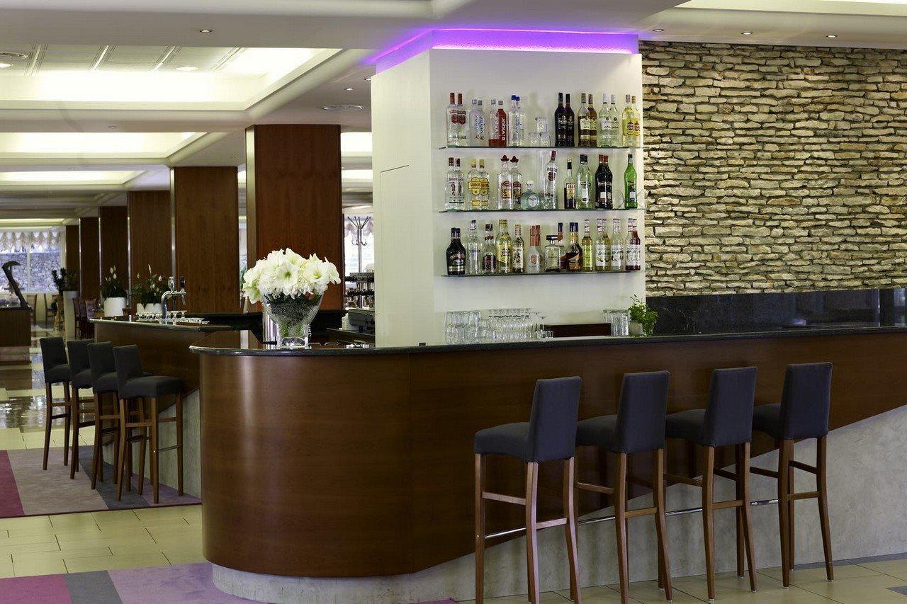 Arena Hotel מדולין מראה חיצוני תמונה